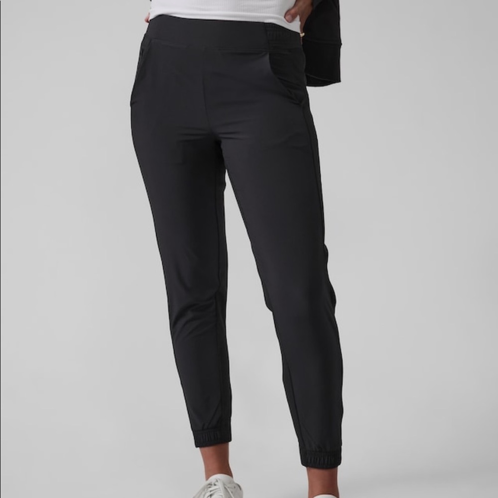 Athleta | Brooklyn Jogger Size 4